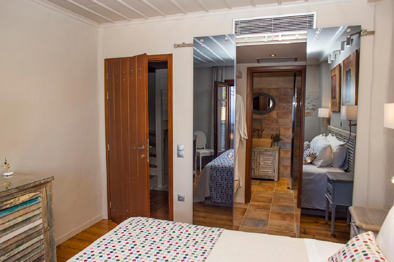 Limeni Inn Boutique Hotel Adults Only 12Plus Ngoại thất bức ảnh